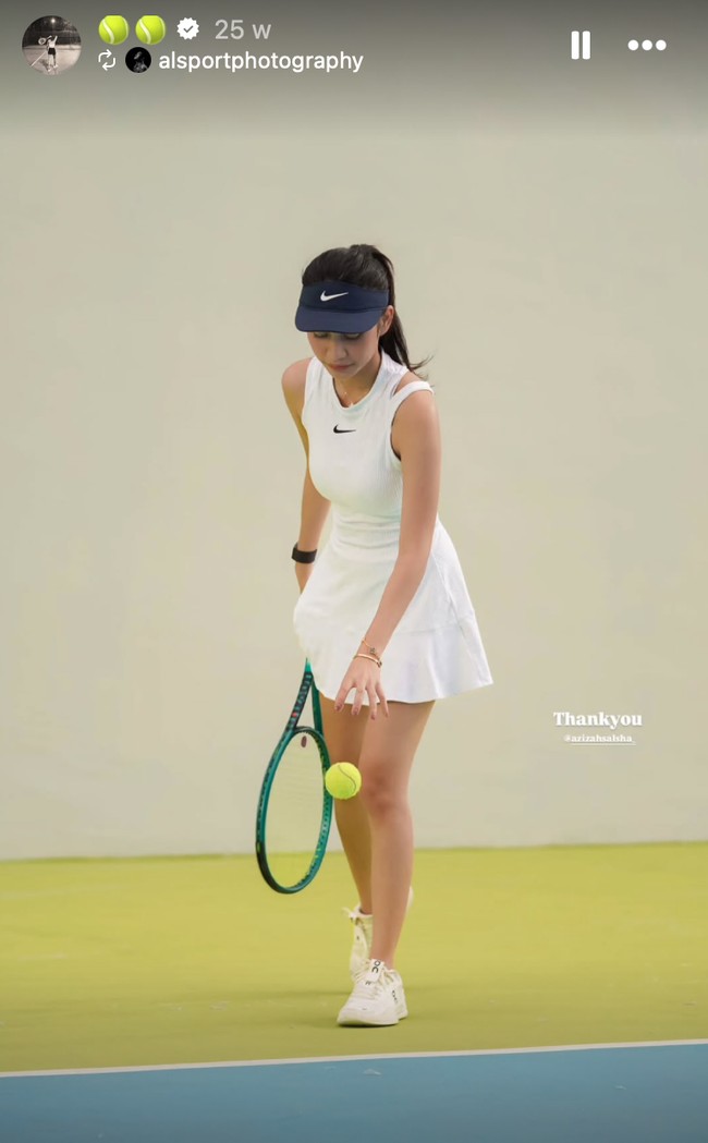Gaya Sporty Azizah Salsha Saat Main Padel dan Tenis, Simpel tapi Tetap Stylish